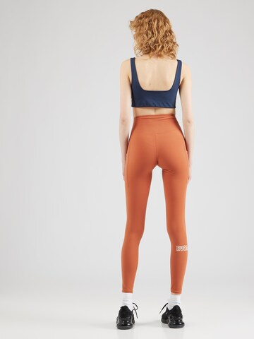 Skinny Pantaloni sportivi di RVCA in marrone