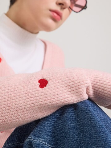 ABOUT YOU Knit cardigan 'Lana' in Pink
