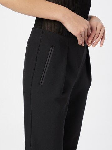 River Island Regular Pleat-front trousers in Black