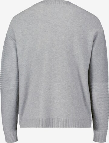 Pull-over Betty Barclay en gris