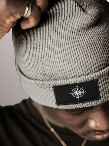 Neverless Beanie 'Kompass' in Grey: front