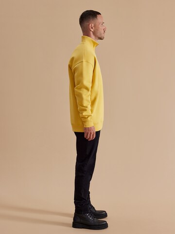 DAN FOX APPARELSweater majica 'Dave Heavyweight' - žuta boja