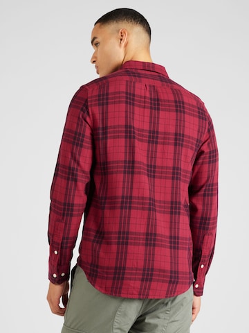 Lee جينز مضبوط قميص 'LEESURE' بلون أحمر