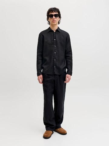 Regular fit Camicia di JACK & JONES in nero