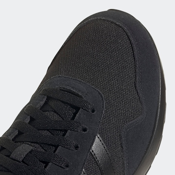 ADIDAS SPORTSWEAR Ниски маратонки 'Run 60s 4.0' в черно