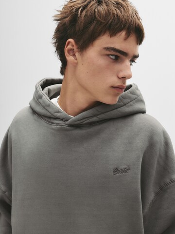 Sweat-shirt 'STWD' Pull&Bear en gris