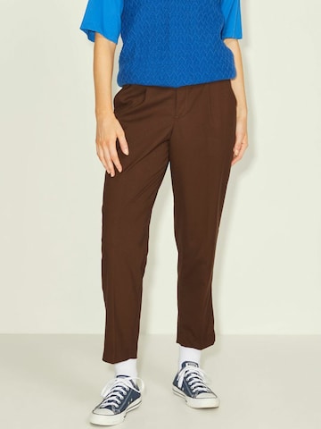 JJXX Regular Pleat-front trousers 'Chloe' in Brown