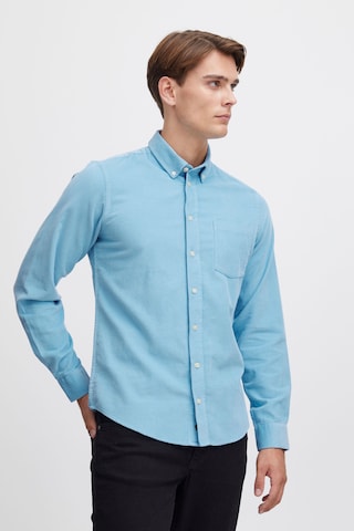 Casual Friday Regular fit Button Up Shirt 'Anton' in Blue: front