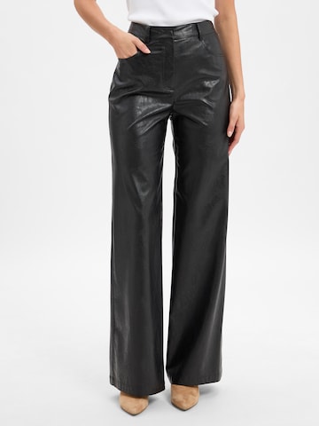 Marc Cain Regular Trousers ' Warri ' in Black: front
