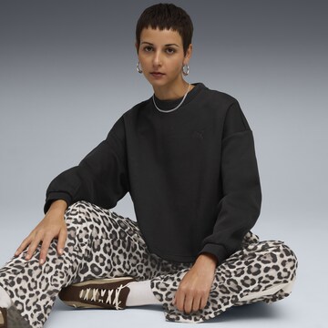 PUMA Sweatshirt 'Wardrobe Essentials' in Zwart: voorkant