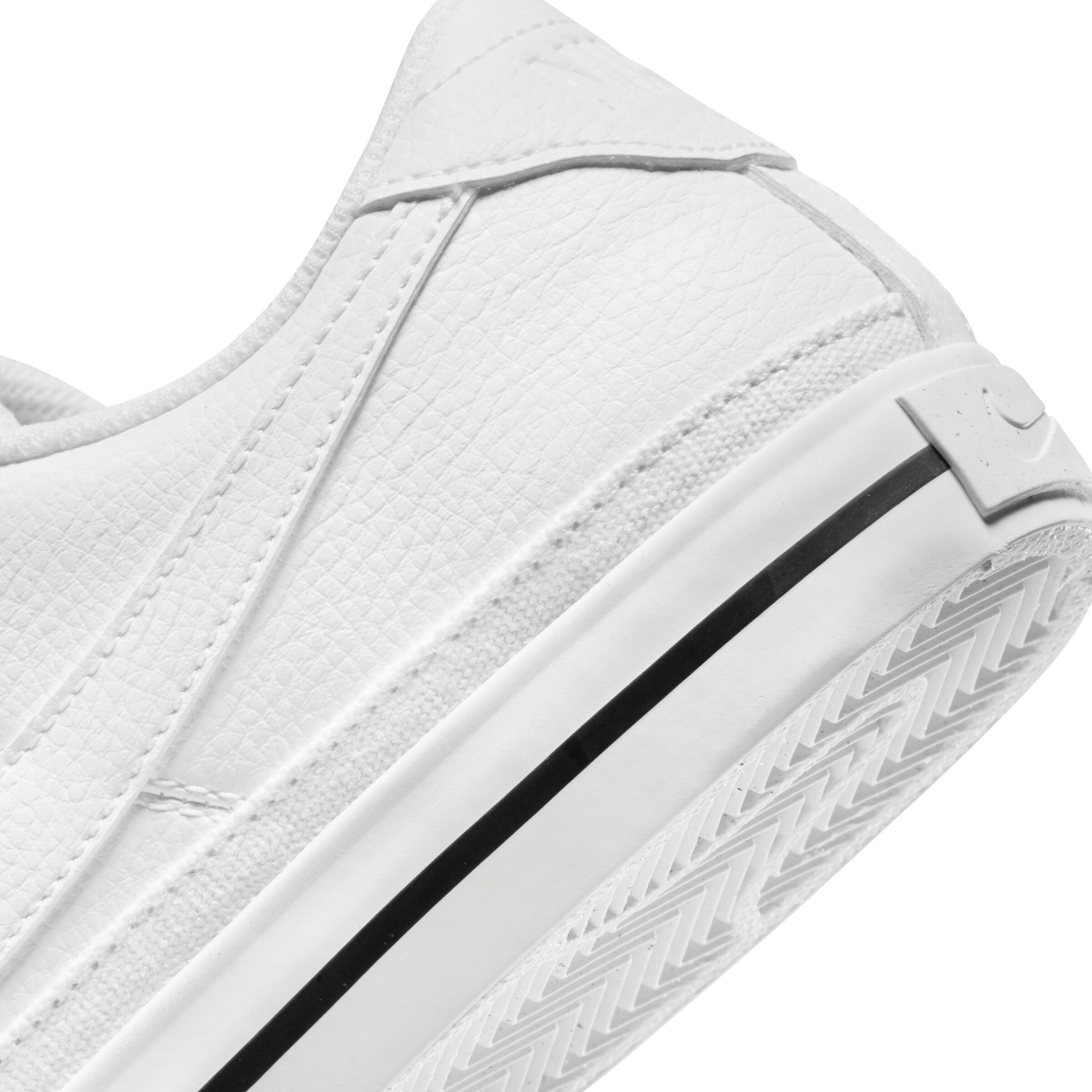 Baskets basses 'Court Legacy Next Nature' Nike Sportswear en blanc