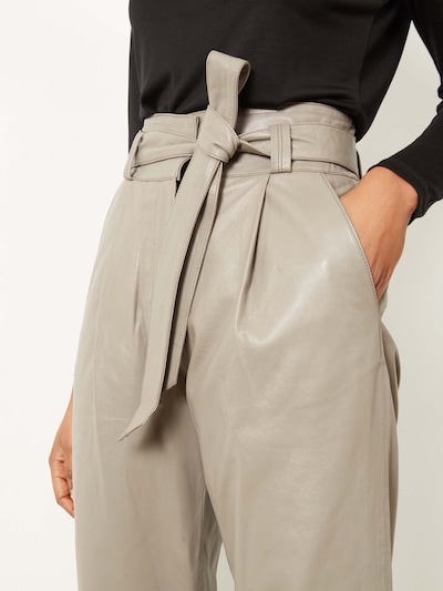 Aligne Pantalón plisado 'Belinda' en gris humo, Vista del producto