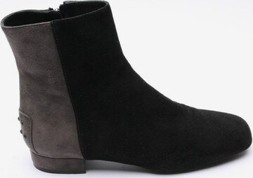 Tod's Dress Boots in 37 in Grey: front