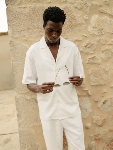 DAN FOX APPAREL - regular Pantalón de pinzas 'Kadir' en blanco