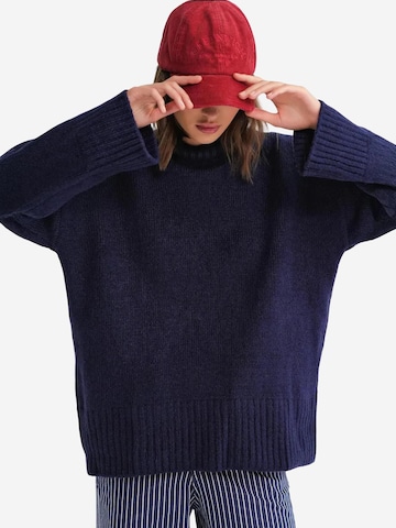 MixRay Sweater in Blue