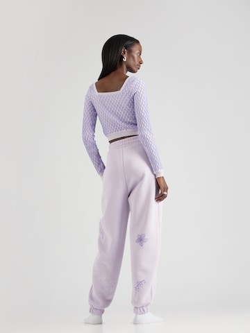 Tapered Pantaloni 'Lili' di florence by mills exclusive for ABOUT YOU in lilla