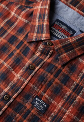 Coupe regular Chemise Superdry en orange