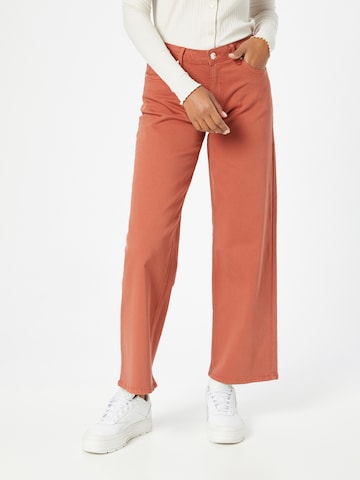 b.young Wide leg Jeans 'Kato Likke' in Rood: voorkant