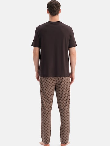 Dagi Pitkä pyjama värissä ruskea