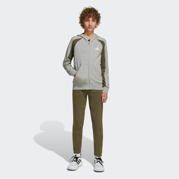 ADIDAS SPORTSWEAR Träningsdräkt i grå