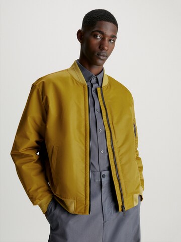 Veste mi-saison Calvin Klein en jaune : devant