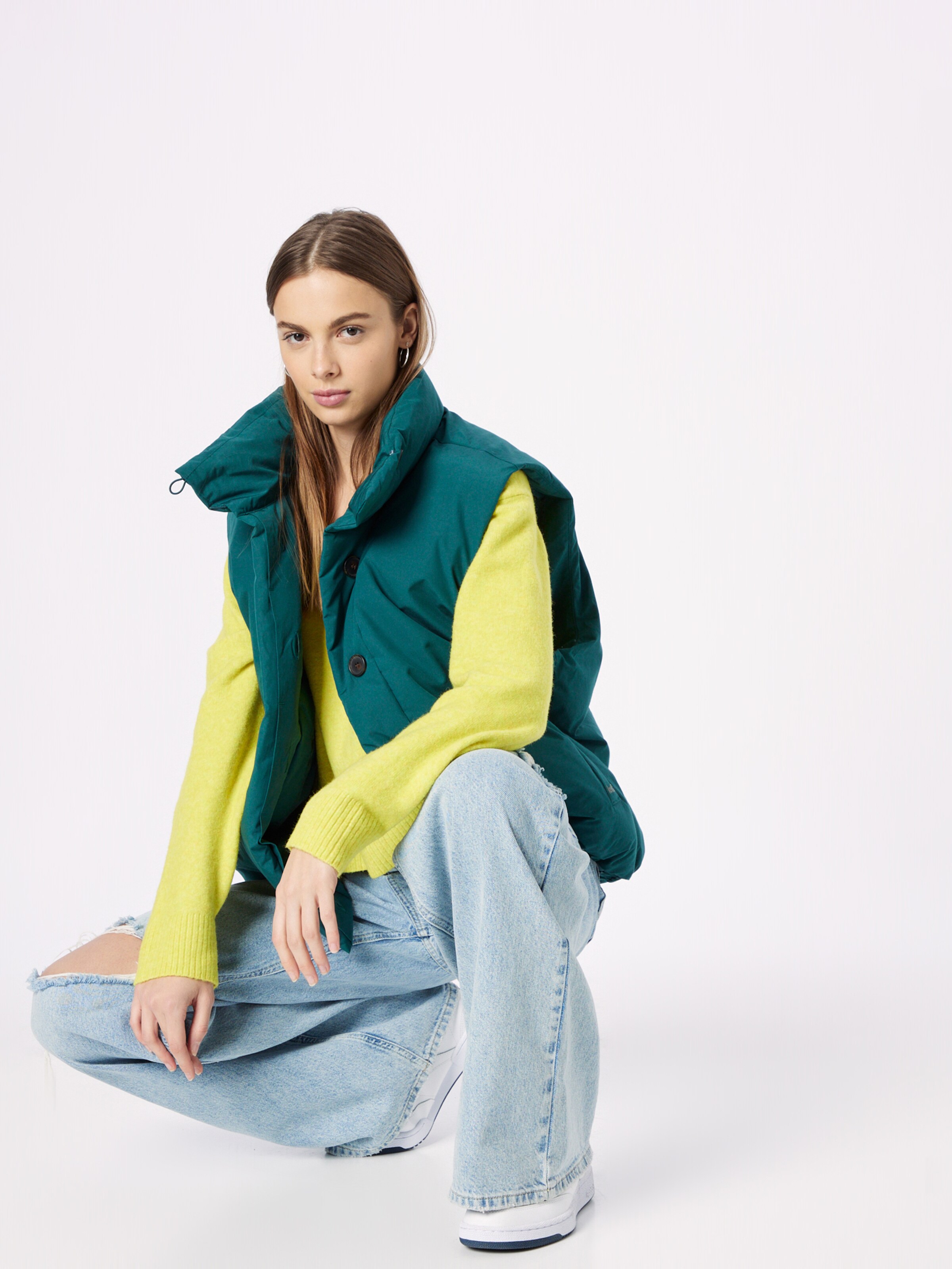 LEVI S Vest XL Puffer Vest in Green ABOUT YOU