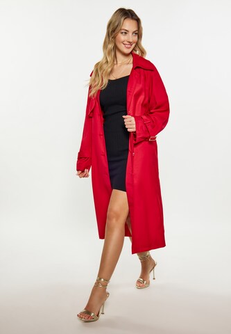 faina Between-Seasons Coat in Red