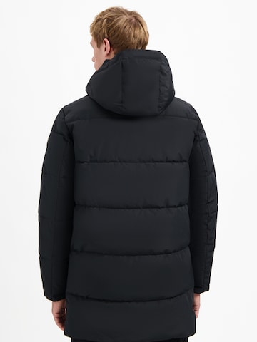 No Excess Jacke in Schwarz