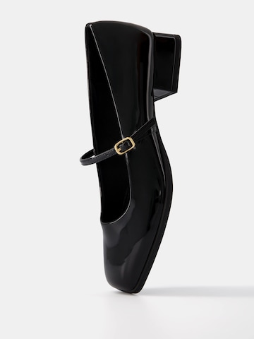 Bershka Ballet Flats with Strap in Black