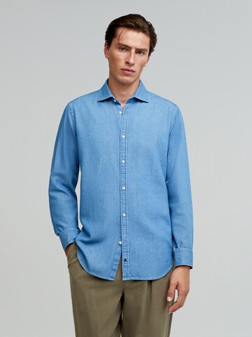 Coupe regular Chemise 'Foster' Scalpers en bleu
