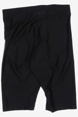 Monki Shorts in XS in Black