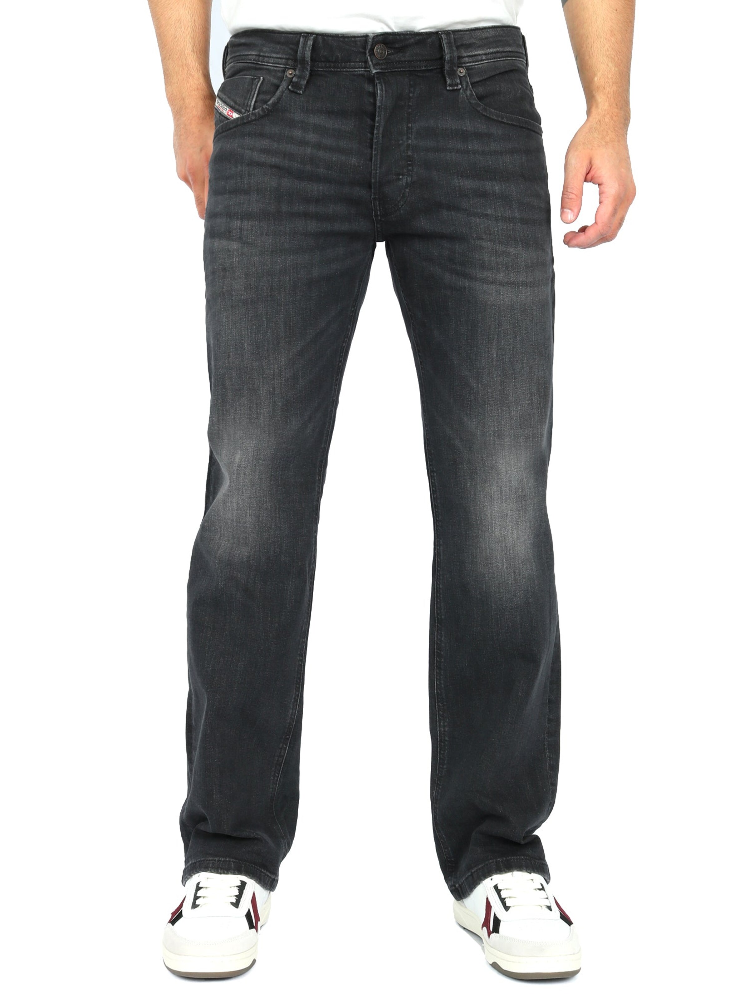 DIESEL regular Jeans 'Larkee-X' i sort