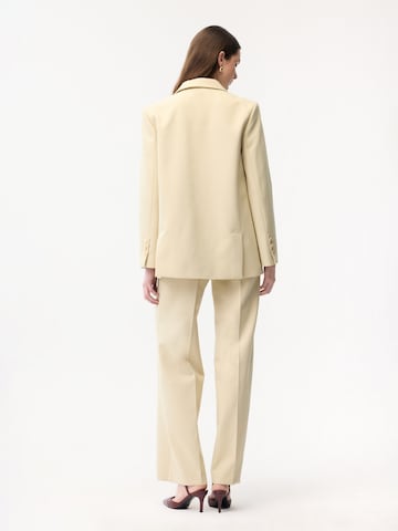 adl Blazers in Beige