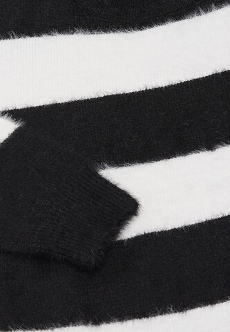 caspio Pullover in Schwarz