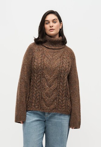 Pullover 'CARZILLE' di ONLY Carmakoma in marrone: frontale