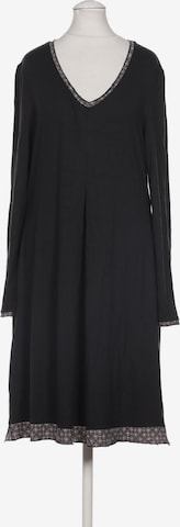 Simclan Dress in S in Black: front