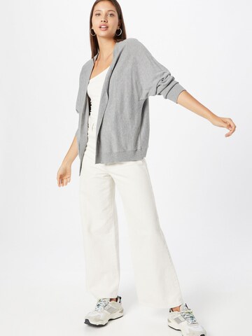 Cardigan ESPRIT en gris