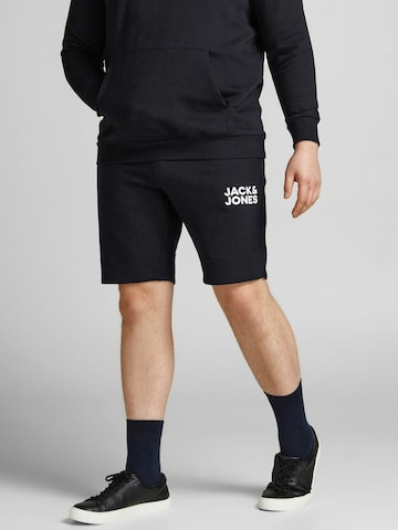 Jack & Jones Plus Regular Shorts in Schwarz: predná strana