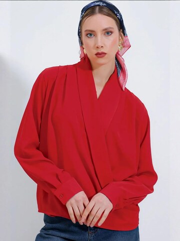 Bigdart - Blusa em vermelho: frente