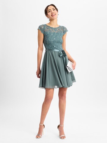 SWING Cocktail Dress in Green