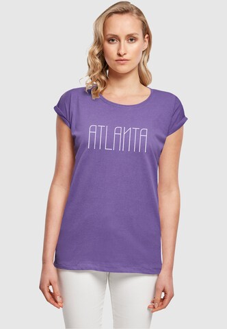 Merchcode Shirt 'Atlanta X' in Lila: voorkant