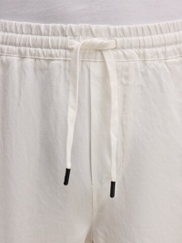 Regular Pantalon 'Kaji' STRELLSON en blanc