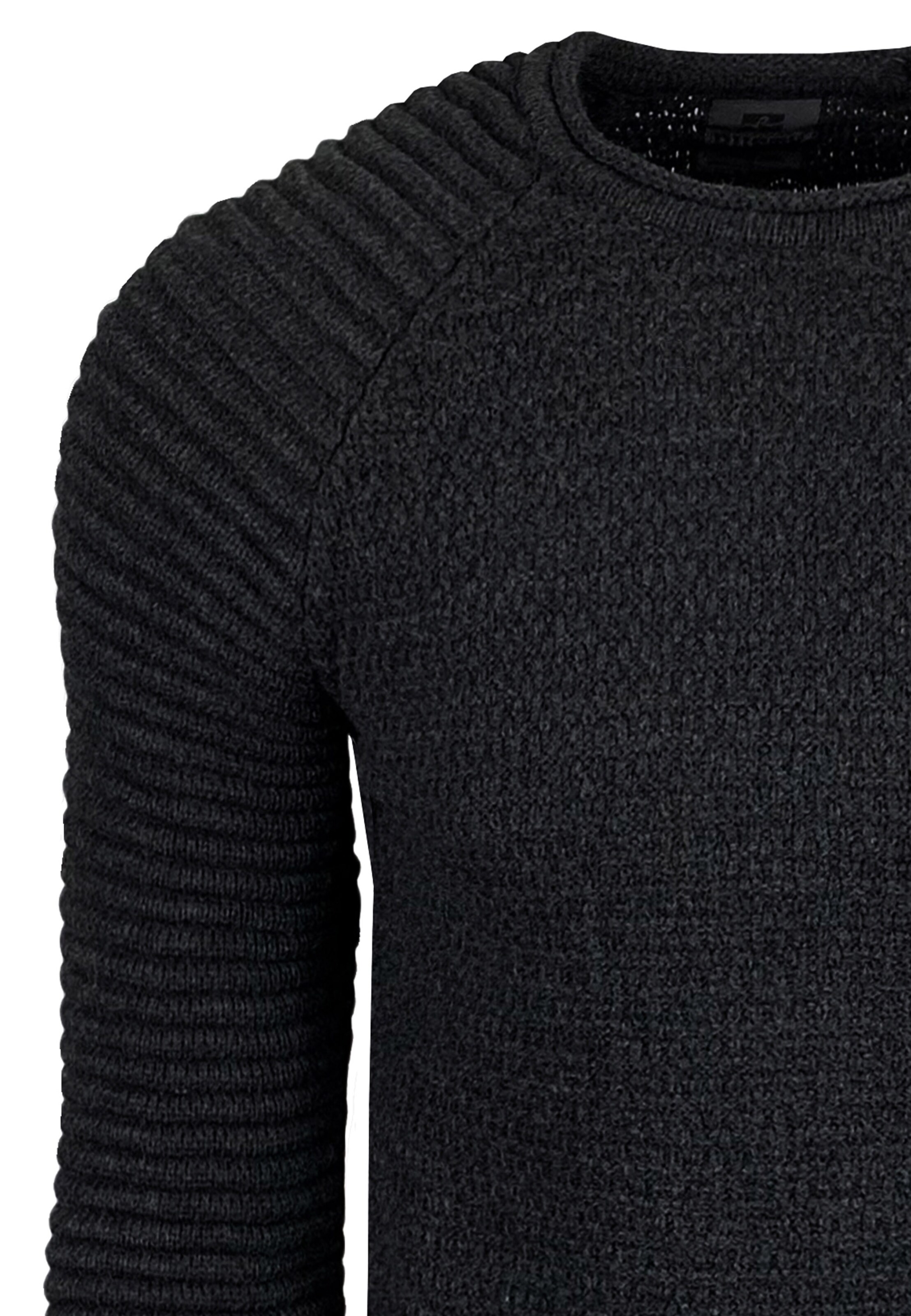 Rusty Neal Sweater in Black