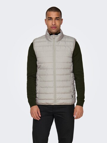 Gilet 'BRODY' di Only & Sons in grigio