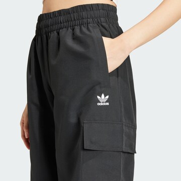 ADIDAS ORIGINALS - Loosefit Pantalón cargo 'Adicolor' en negro