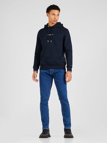 TOMMY HILFIGER Sweatshirt i blå