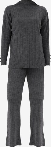 Jimmy Sanders Loungewear in Grey: front