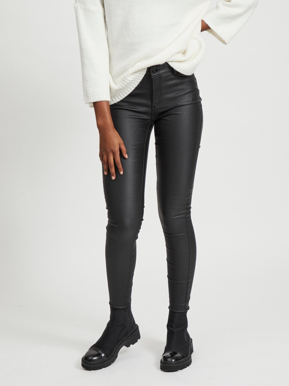 VILA Jeans 'Vicommit' in Schwarz | ABOUT YOU