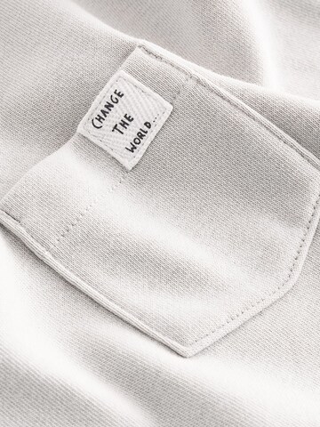 Next Set in Grey