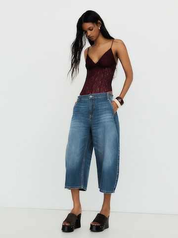 Bershka Bodi majica | rdeča barva